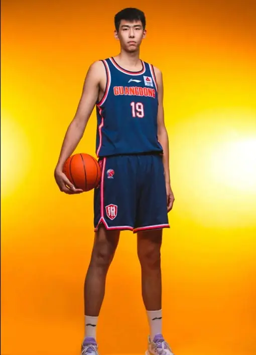 这场比赛成 这场比赛成