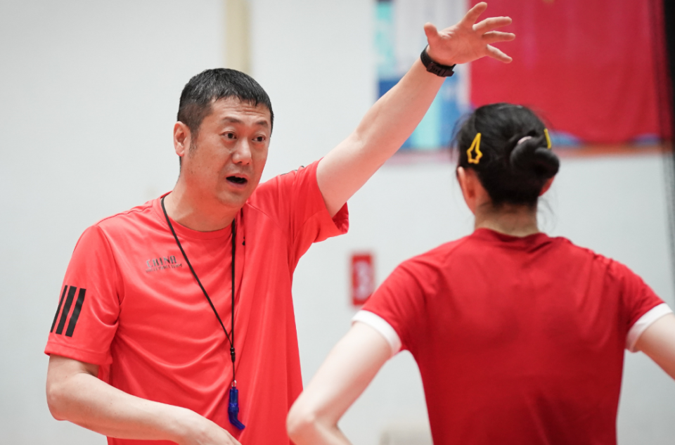 一局, 另一支夺冠