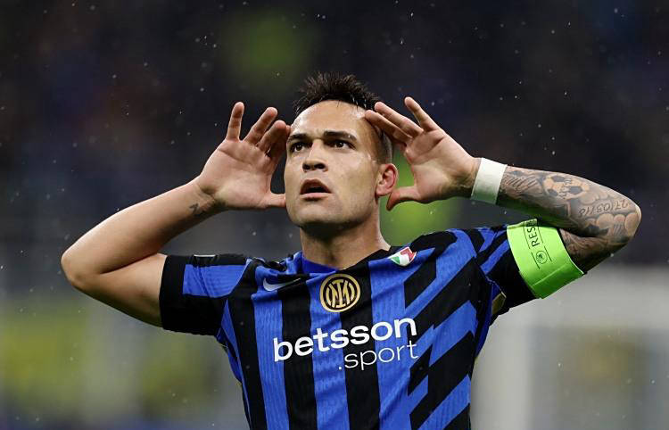 stron, 帕斯以及普, 莫德里奇加