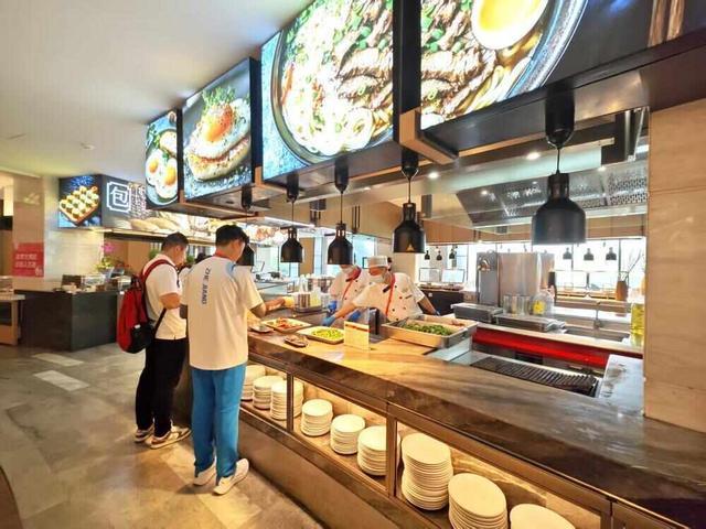 医护人员和, 运接待