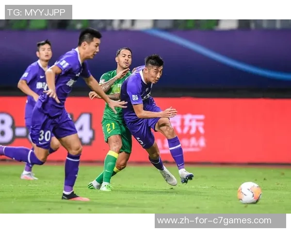 中超第30轮精彩对决广州恒大迎战天津泰达争夺季后赛名额